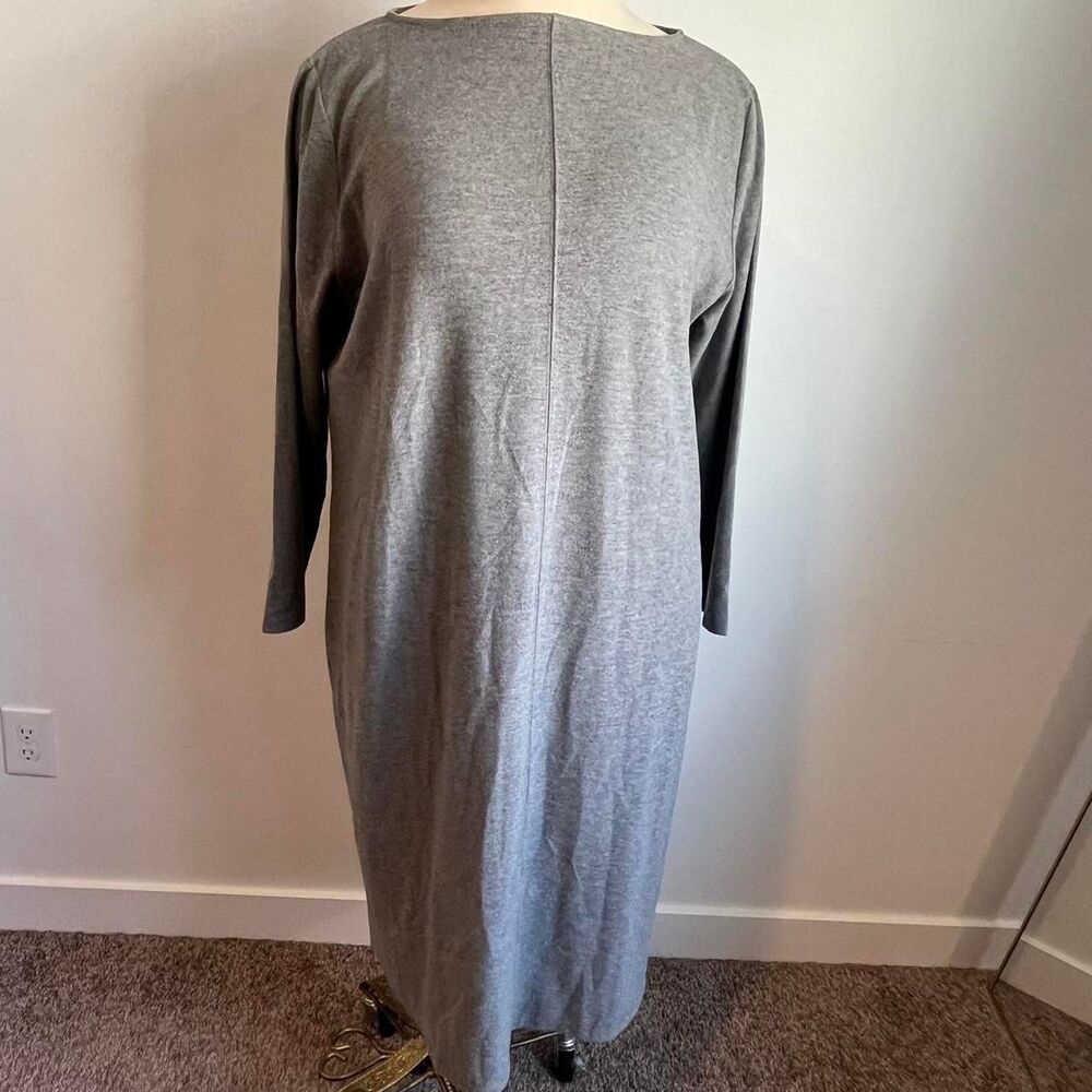 NWT It’s a new day Grey midi dress with long sleeves. Size 3x.